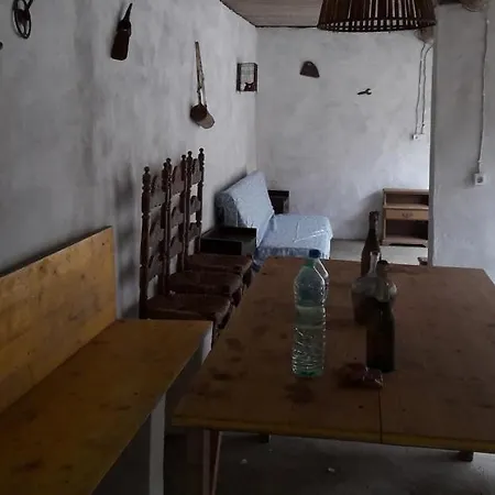 Casa Omaira بيت للعطل