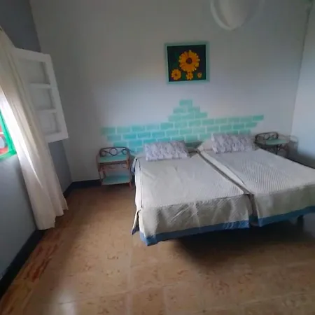 Casa Omaira بيت للعطل *