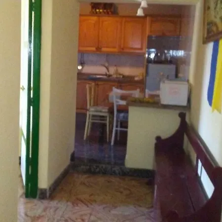 Casa Omaira بيت للعطل *